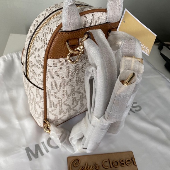 Michael Kors XS Abbey backpack - Picture 4 of 5